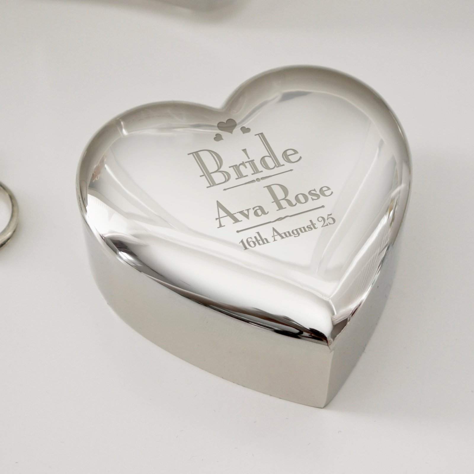 P0102S32 Personalised ‘Bride’ Decorative Hearts Motif Wedding Heart Shaped Silver Nickel Plated Trinket Box Personalised ‘Bride’ Decorative Hearts Motif Wedding Heart Shaped Silver Nickel Plated Trinket Box - Image 1