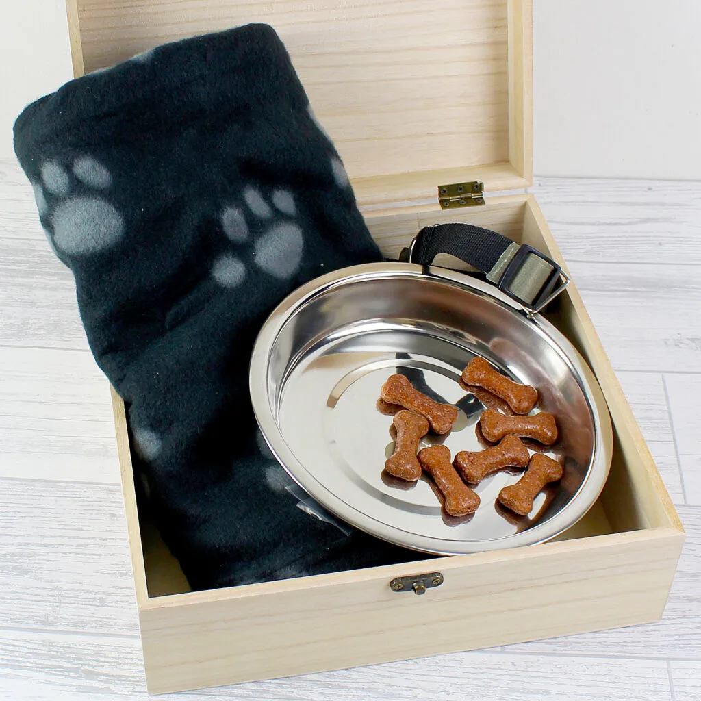 P0111D83 Personalised Pet Memorial Large Wooden Keepsake Box 2