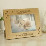 Personalised Pet Pawprints Motif 6×4 Landscape Oak Finish Photo Frame - Image 3
