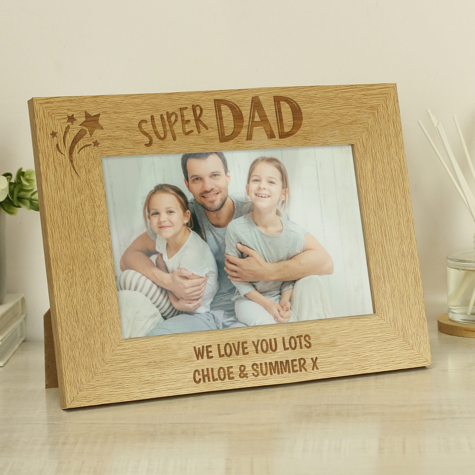 P0111F82 Personalised 'Super Dad' 6x4 Landscape Wooden Photo Frame Personalised 'Super Dad' 6x4 Landscape Wooden Photo Frame - Image 1