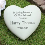 Personalised Any Message Memorial Heart Shaped Resin Garden/Graveside Ornament