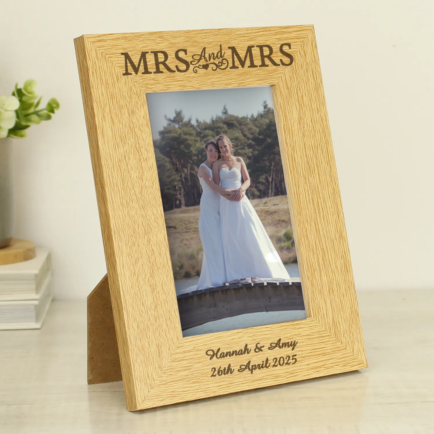 P011445 Personalised 'Mrs And Mrs' 4x6 Portrait Oak Finish Photo Frame Personalised 'Mrs And Mrs' 4x6 Portrait Oak Finish Photo Frame - Image 1