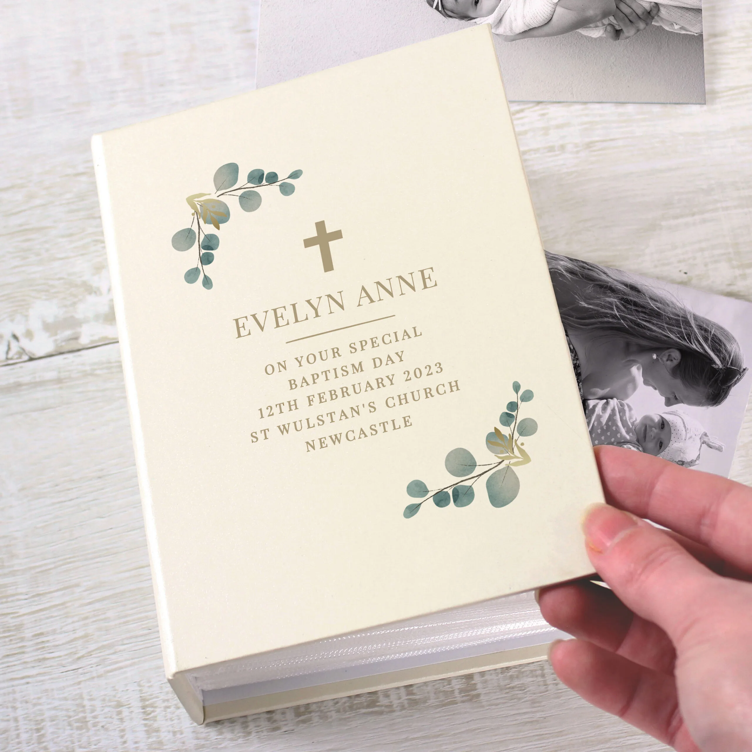 Personalised Any Message Botanical Design Cross Motif 6x4 Photo Album with Sleeves - Image 3