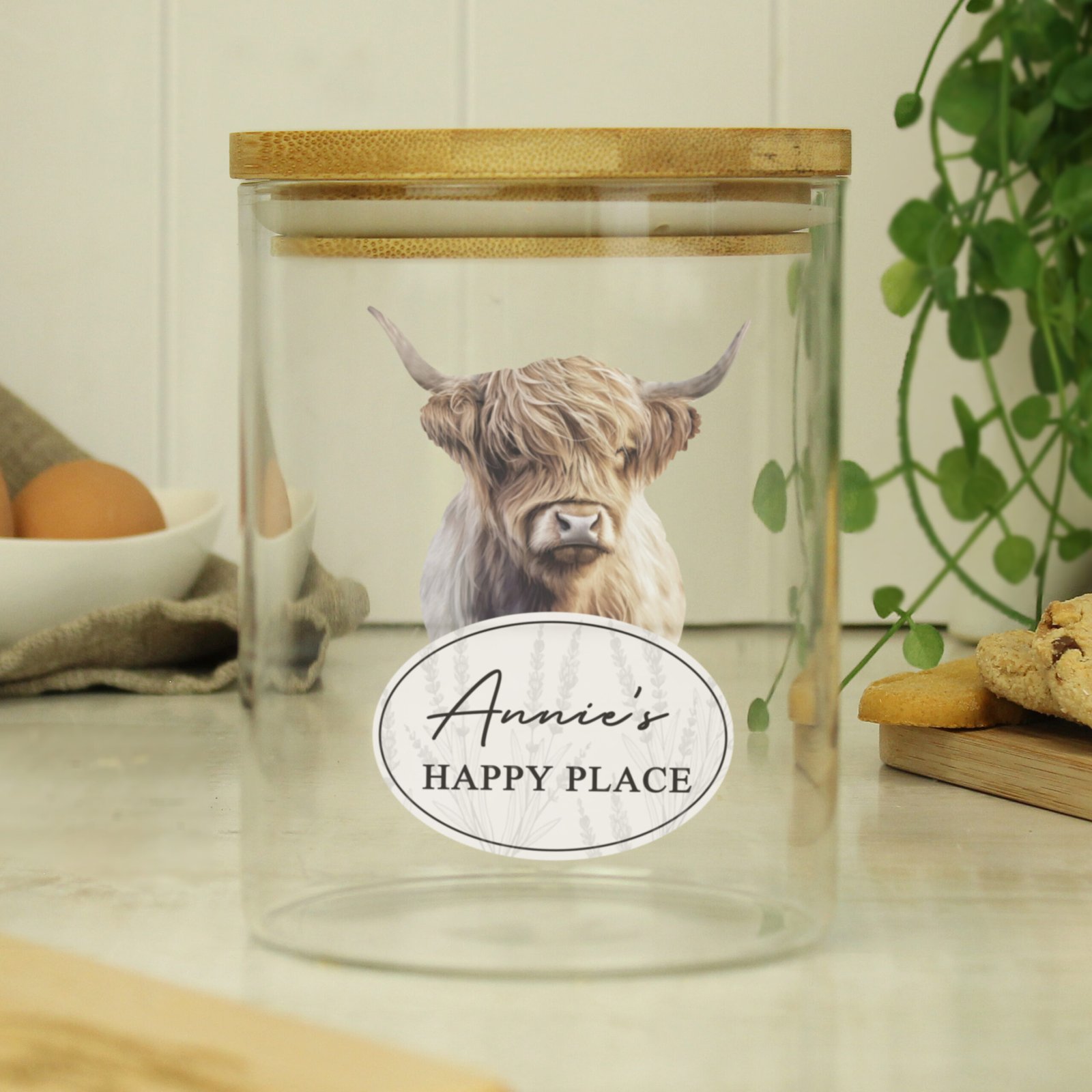 P1007E66 Personalised Highland Cow Design Glass Storage Jar with Bamboo Lid Personalised Highland Cow Design Glass Storage Jar with Bamboo Lid - Image 1