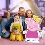 Peppa Pig 'Wearing Crown' (Peppa Pig) Official Small Cardboard Cutout / Standee - Image 4