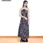 Jisoo (South Korean Singer/Songwriter) Lifesize + Mini Cardboard Cutout / Standee - Image 4