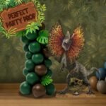 Dilophosaurus Dinosaur (Jurassic World: Rebirth) Official Large + Mini Cardboard Cutout / Standee - Image 5