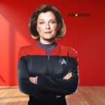 Kathryn Janeway (Star Trek: Voyager) Official Lifesize + Mini Cardboard Cutout / Standee - Image 4