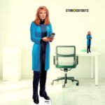 Beverly Crusher (Star Trek: The Next Generation) Official Lifesize + Mini Cardboard Cutout / Standee - Image 5