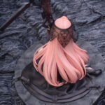 A-Z: Anime Girl Kneeling with Weapon 1/7 Scale (20cm) Pre-Painted PVC Statue - Image 4