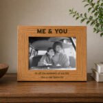 Personalised Bold Text Any Message 6x4 Landscape Oak Finish Photo Frame - Image 3