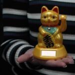 Ancient Wisdom Solar Powered Lucky Waving Money Cat - Image 2