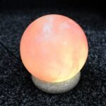 Ancient Wisdom Ball Shaped Himalayan Salt USB Single Colour Lamp - Image 2