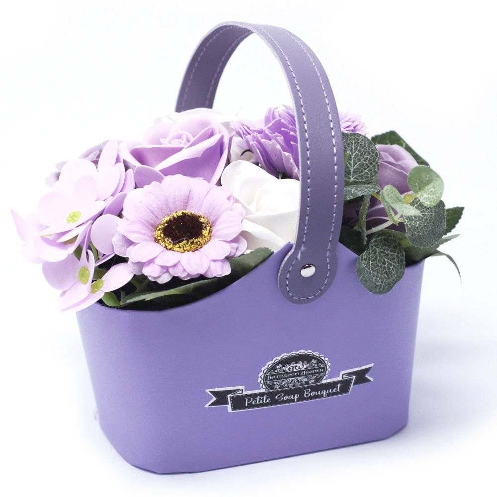 bG9jYWw6Ly9tZWRpYS8xSi9FRS82MFIzMEMxRzZNVDNFRTFKLzhmNTJjY2EwLmpwZWc.jpg Ancient Wisdom Soft Lavender Soap Flowers Bouquet Petite Basket - Image 1