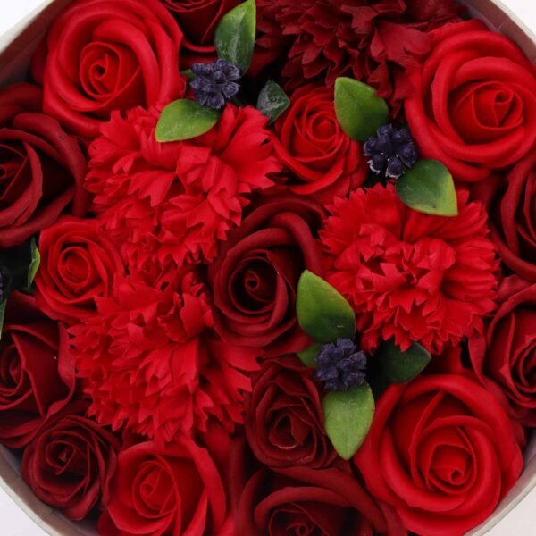 Ancient Wisdom Soap Classic Red Roses Round Box