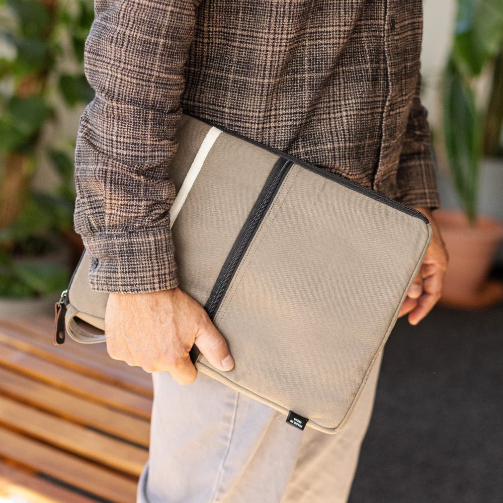 LTB-06 Hop Hare Cotton Canvas Travel Laptop Pouch – Olive 3