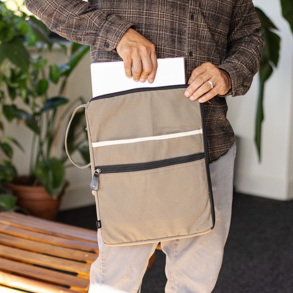 LTB-09 Hop Hare Cotton Canvas Large Laptop Pouch – Olive