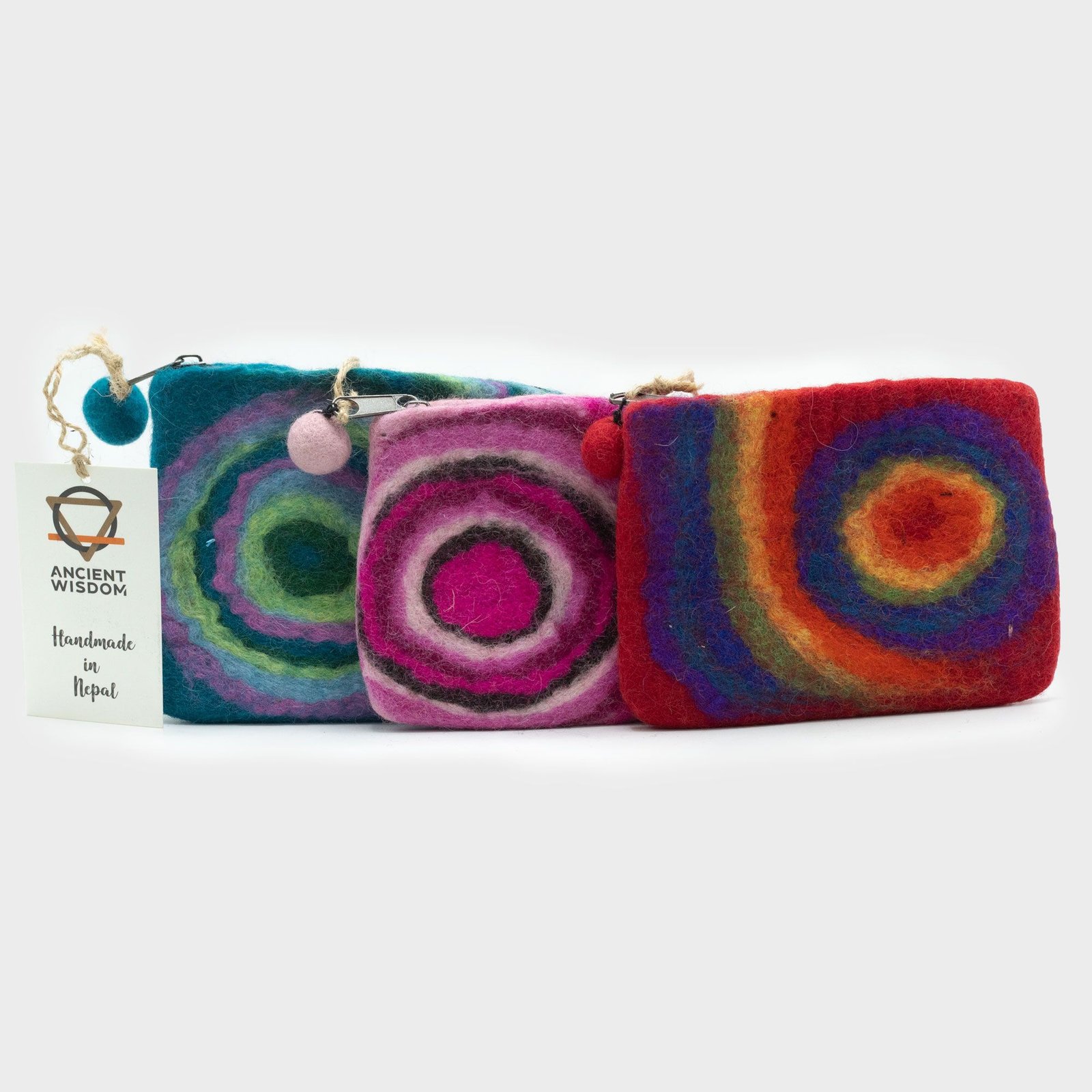 bG9jYWw6Ly9tZWRpYS85SC8wRC82MFIzMEMxRzZXVEswRDlIL2E5ZjBmZjI5LmpwZWc.jpg Ancient Wisdom Set of 3 Natural Felt Zipper Pouches – Psychedelic Design - Image 1