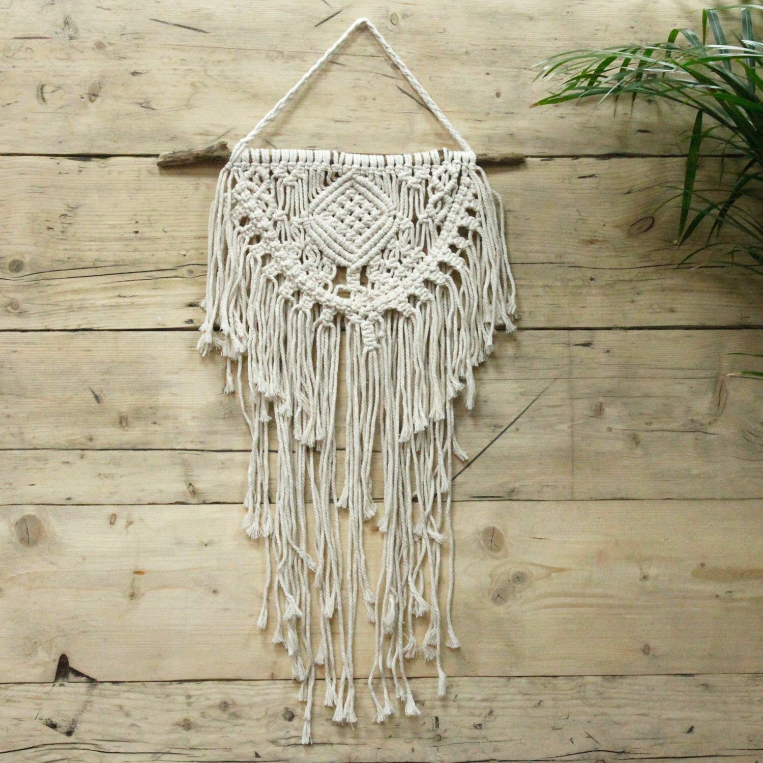 bG9jYWw6Ly9tZWRpYS8xSy9BQy82MFIzMEMxRzZNVDNBQzFLLzhkMTEwMTYyLmpwZWc.jpg Ancient Wisdom Macrame Wall Hanging - Home & Heart - Image 1