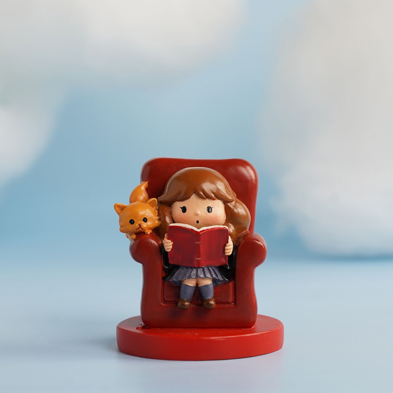 WB1003.jpg Harry Potter Back To Hogwarts Figurine - Hermione Crookshanks - Image 1