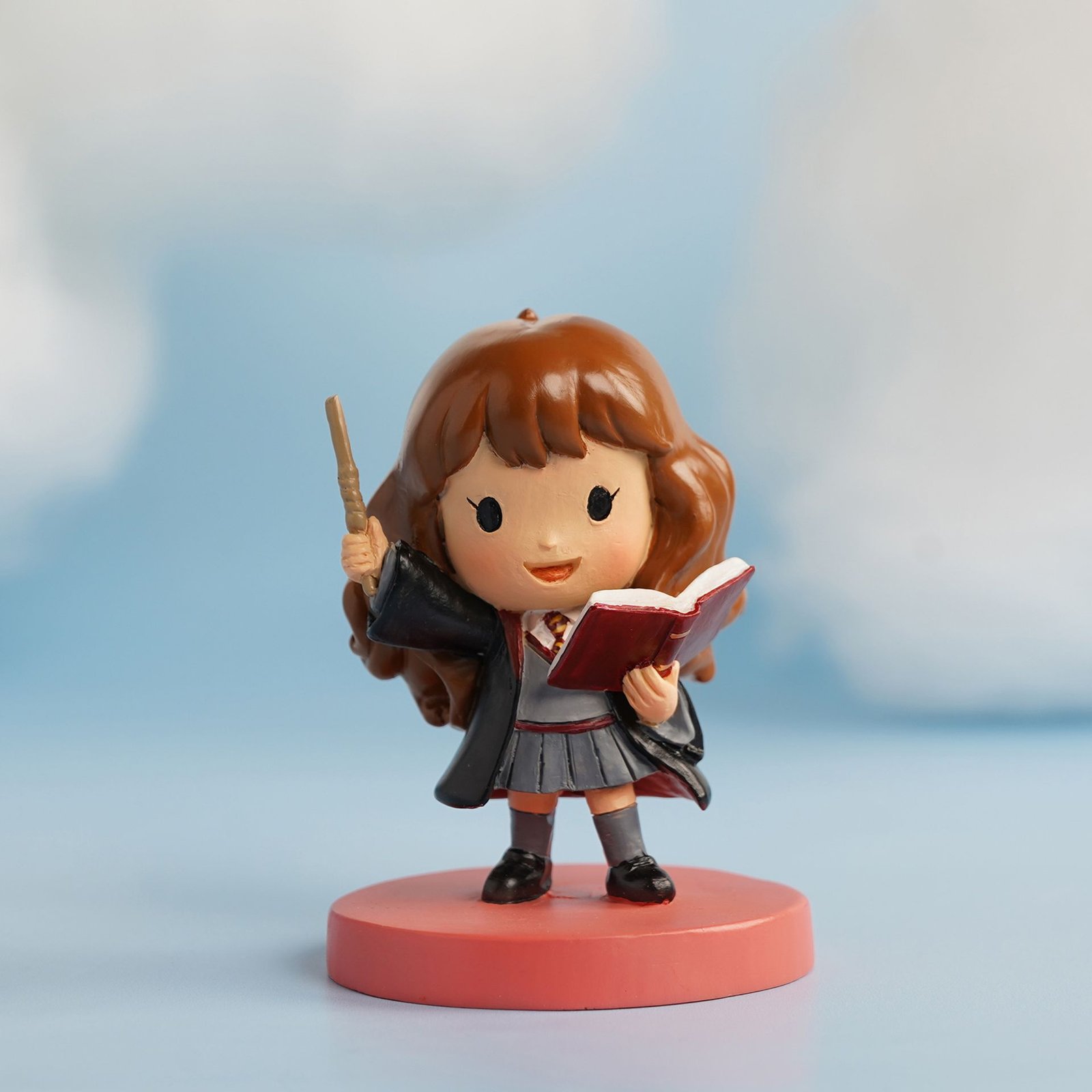 WB1007.jpg Harry Potter Back To Hogwarts Figurine - Hermione Granger - Image 1