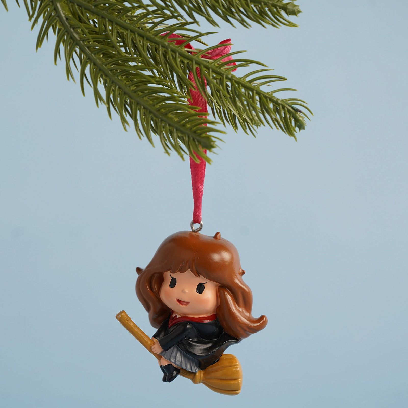 WB1019.jpg Harry Potter Back To Hogwarts Christmas Tree Decoration – Hermione Granger - Image 1