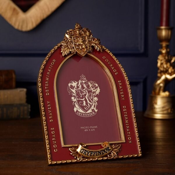 Harry Potter 4 x 6" Hogwarts House Alumni Photo Frame - Gryffindor