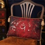 Harry Potter Alumni Velvet Cushion (50 x 30cm) - Charms Class