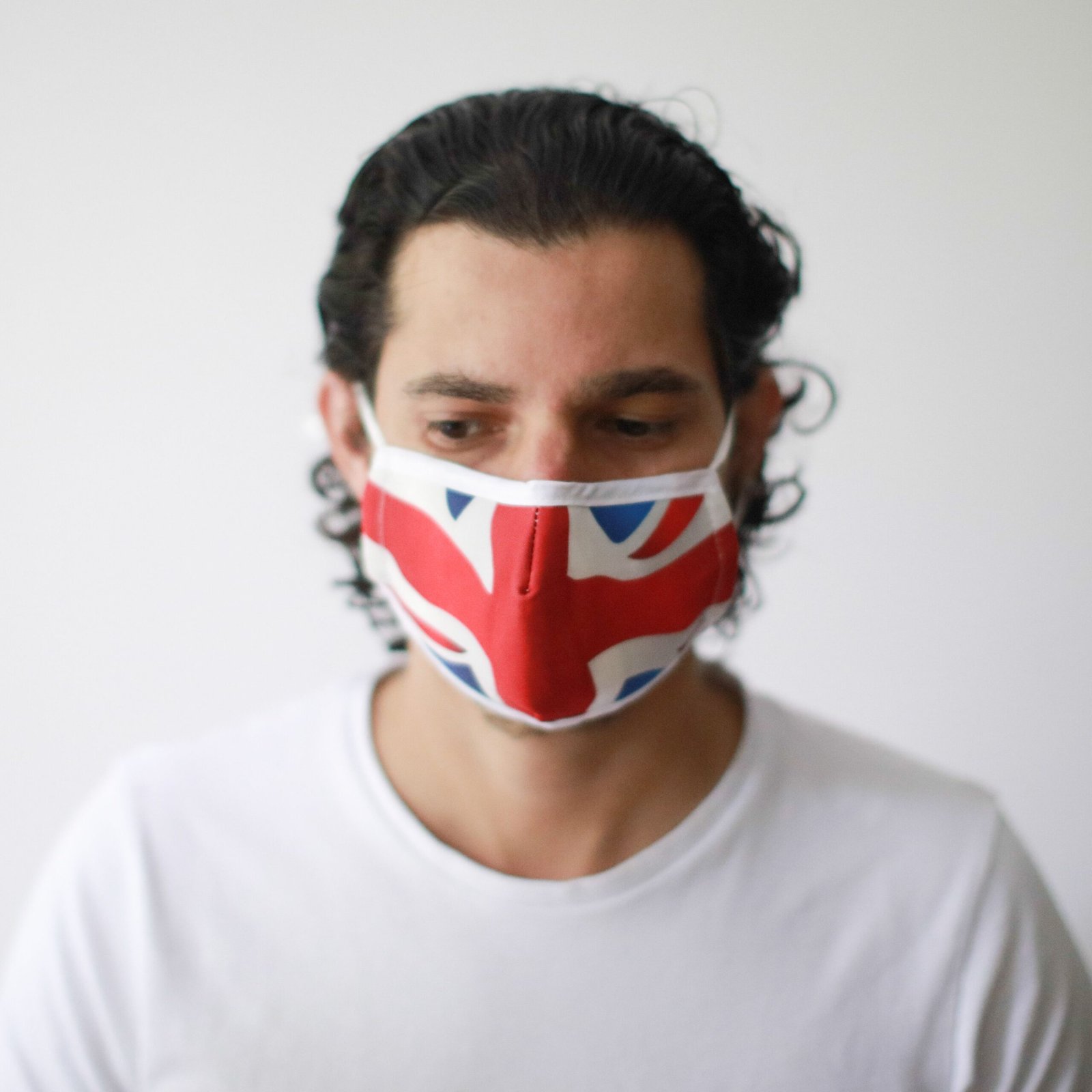 bG9jYWw6Ly9tZWRpYS85Ti9BQy82MFIzMEMxRzZNV0tBQzlOL2ZjZGU5ZWM2LmpwZWc.jpg Ancient Wisdom Adult Reusable Fashion Face Covering – Union Jack Design - Image 1