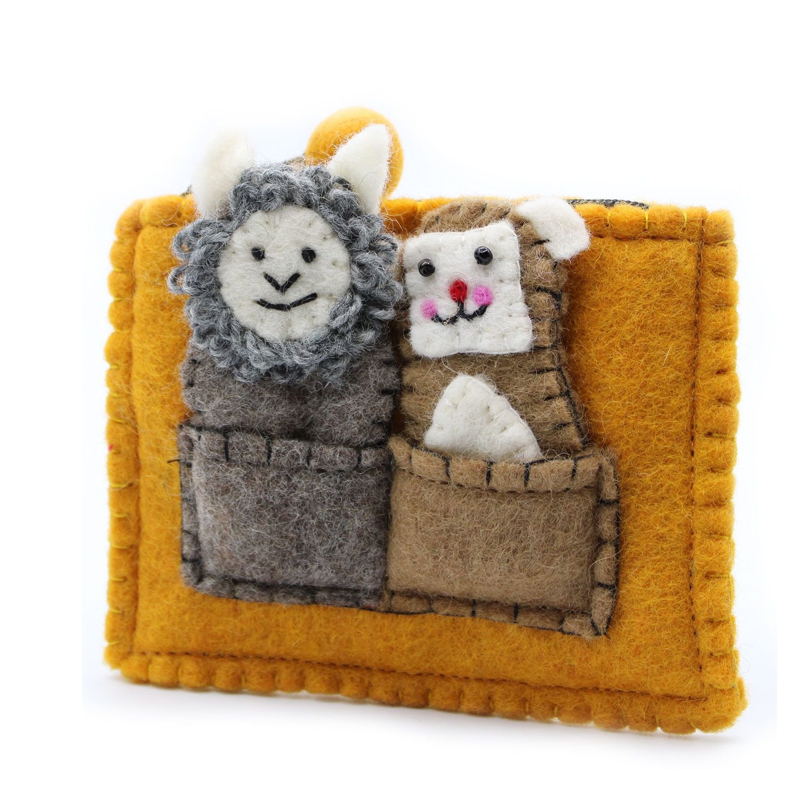 bG9jYWw6Ly9tZWRpYS8xUS9DRC82MFIzMEMxRzZSUjNDRDFRLzAzNDM2NzU3LmpwZWc.jpg Ancient Wisdom Felt Pouch with Bear & Sheep Finger Puppets - Image 1