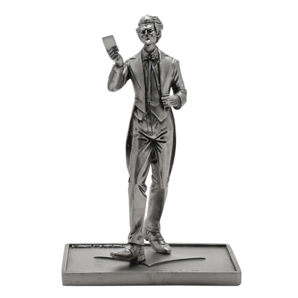 DC Comics: Batman - The Joker Resin Figurine