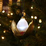 Harry Potter Alumni Gold Resin LED Hanging Christmas Decoration - Golden Egg