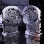 Terminator 2: Judgement Day - T-800 Head Silver Finish Resin Bookends (18cm) - Image 6