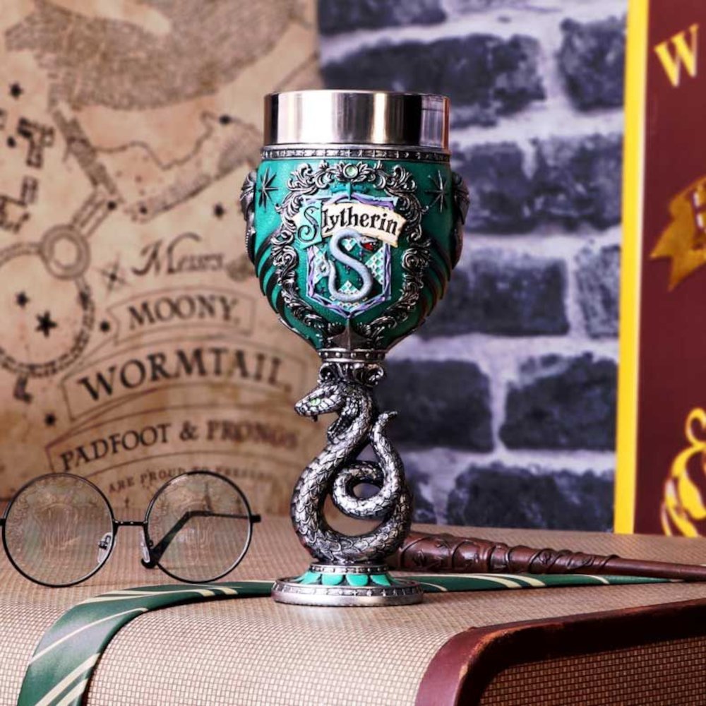 b5609t1 Harry Potter - Slytherin Hogwarts House Collectable Goblet (19.5cm) Harry Potter - Slytherin Hogwarts House Collectable Goblet (19.5cm) - Image 1