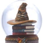 Harry Potter - First Day at Hogwarts Resin & Glass Snow Globe (19.5cm) - Image 4