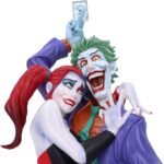 DC: Batman - The Joker & Harley Quinn Resin Bust (37.5cm) - Image 2