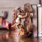 Harry Potter - Gryffindor Resin Bookend (20cm) - Image 2