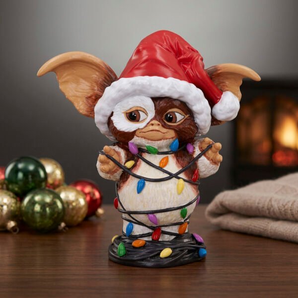 Gremlins - Gizmo Wrapped in Fairy Lights Resin Figurine (13cm)
