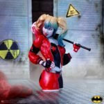 DC: Batman - Harley Quinn Resin Bust (30cm) - Image 9