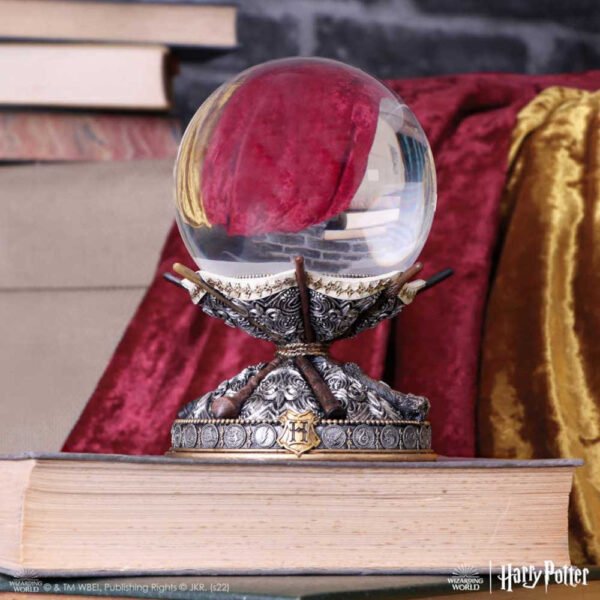 Harry Potter - Resin Wand Crystal Ball & Holder (16.5cm)