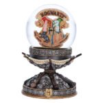 Harry Potter - Hogwarts Wand Resin & Glass Snow Globe (17.5cm) - Image 7