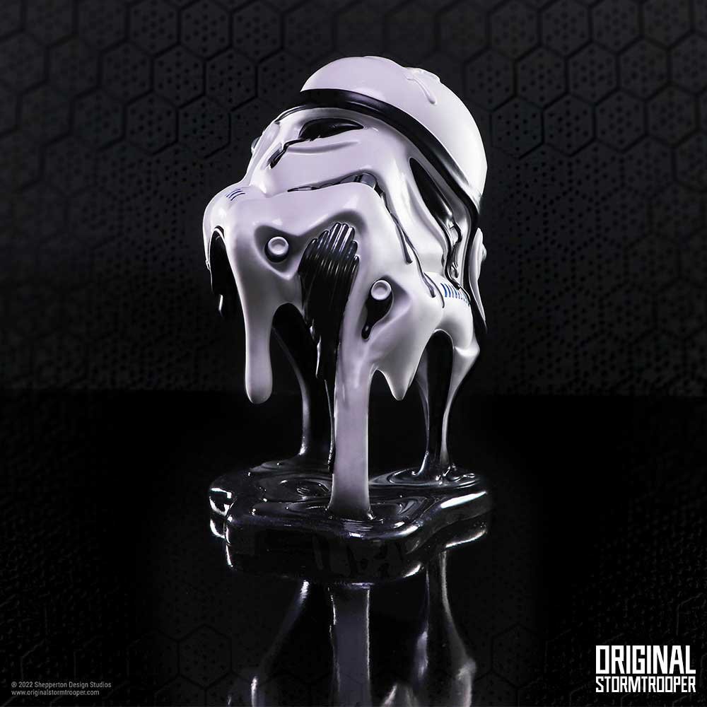 b6296x3 Original Stormtrooper - Too Hot To Handle Melting Helmet Resin Ornament (25.5cm) Original Stormtrooper - Too Hot To Handle Melting Helmet Resin Ornament (25.5cm) - Image 1