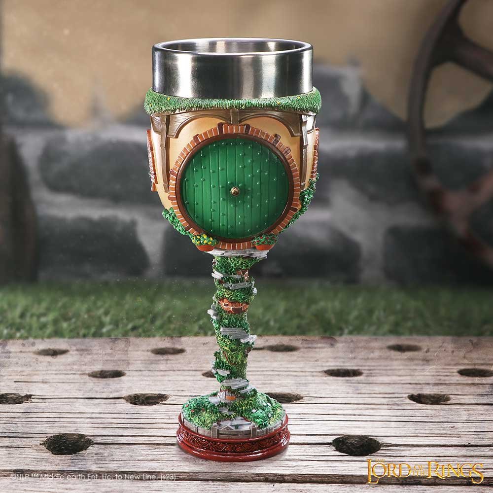 b6537a24 The Lord of the Rings - The Shire Resin Goblet (19.3cm) The Lord of the Rings - The Shire Resin Goblet (19.3cm) - Image 1