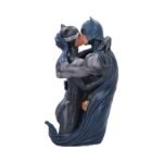 DC: Batman - Batman & Catwoman Kissing Resin Bust (30cm) - Image 7