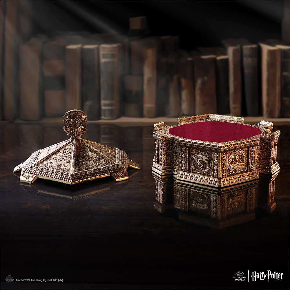 b6620b24 Harry Potter - Hogwarts Bronze Resin Trinket Box (13cm) Harry Potter - Hogwarts Bronze Resin Trinket Box (13cm) - Image 1