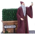 Harry Potter - Privet Drive Light-Up Resin Figurine (18cm) - Image 3