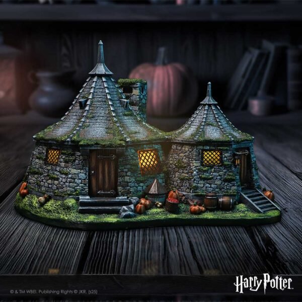 Harry Potter - Hagrids Hut Light-Up LED Resin Figurine (13cm)