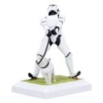 Original Stormtrooper - Man's Best Friend Dog Walking Collectable Resin Figurine (15.5cm) - Image 4
