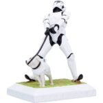 Original Stormtrooper - Man's Best Friend Dog Walking Collectable Resin Figurine (15.5cm) - Image 3