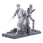Terminator 2: Judgement Day - T-1000 vs T-800 Silver Finish Resin Bookends (18.5cm) - Image 8